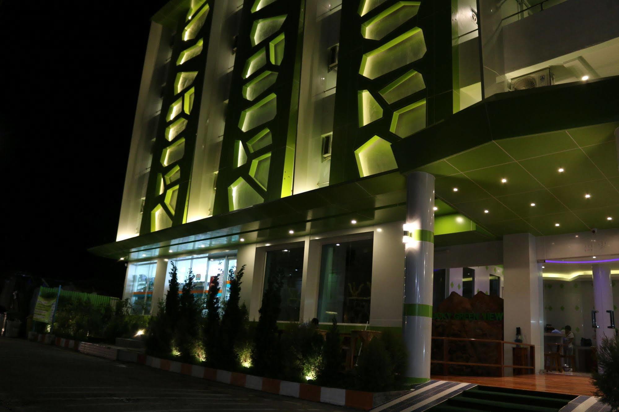 Lucky Green View Bangkok Exterior photo